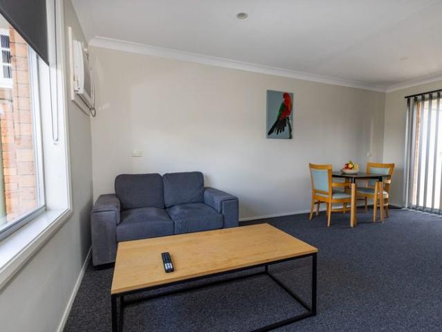 CORPORATE& CONTRACTOR ACCOMMODATION | FLEXIBLE LEASE | WORKSTAYS READY