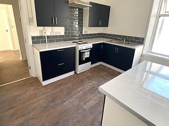 Corporation Road, Cardiff CF11, 5 bed maisonette to rent, £1,800 pcm | PrimeLocation