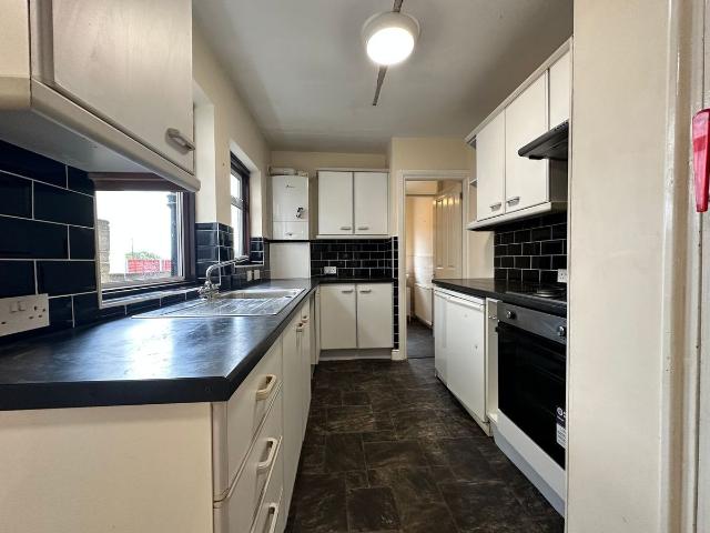 Corporation Road, Gillingham ME7, 3 bed property to rent, £1,375 pcm | PrimeLocation