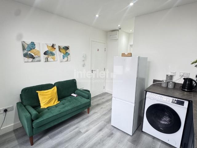 Corporation Road, Property #6571