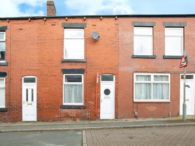 Corporation Street, Chorley PR6, 2 bed property to rent, £775 pcm | PrimeLocation
