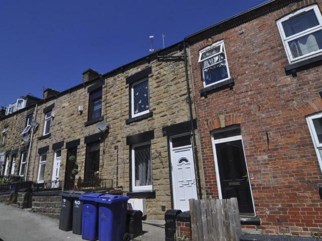 Corporation Street, Barnsley 1 bed in a house share to rent £477 pcm £110 pw