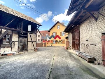 Corps de ferme 7 pièces 180 m2 à Quatzenheim