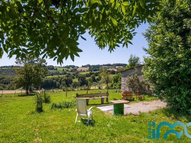 Corps De Ferme A Fort Potentiel 180m² Rieupeyroux