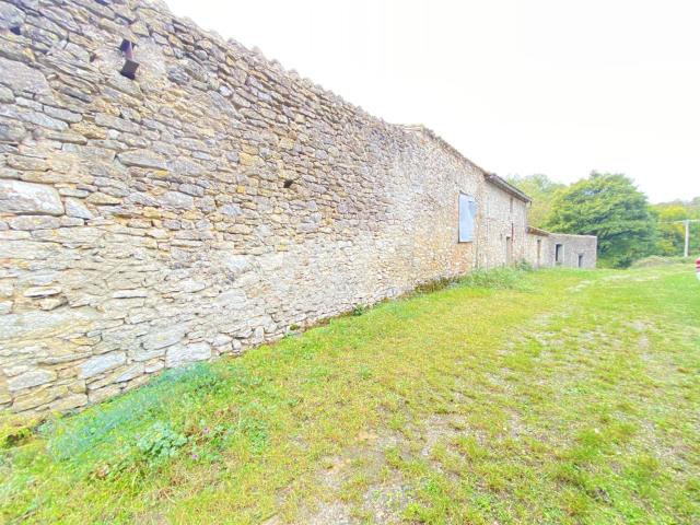 Corps de ferme à rénover 118m² Saint Polycarpe