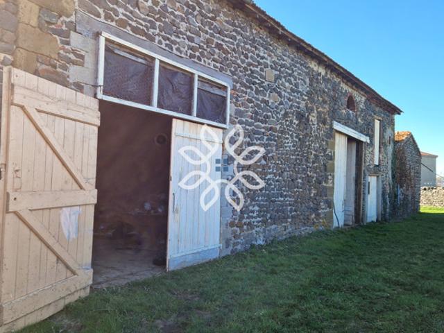 CORPS DE FERME à RENOVER