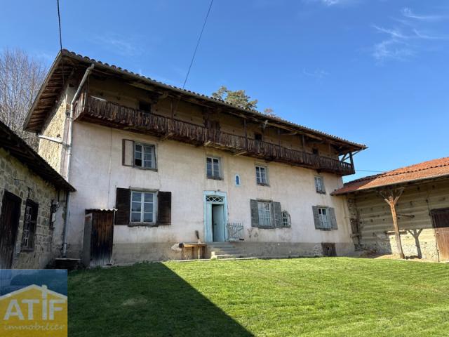CORPS DE FERME A RENOVER GRANGE DEPENDANCE PUITS SOURCE GITE