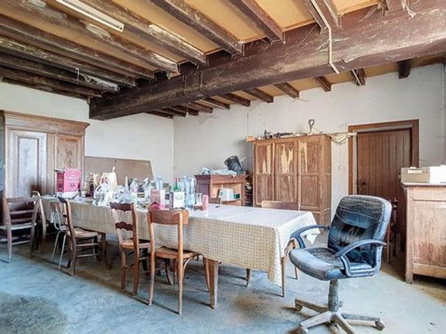 CORPS DE FERME A RENOVER ENTIEREMENT