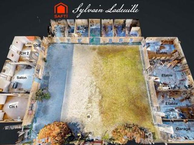 Corps de ferme a restaurer de 95 m² habitables avec 400 m² de dépendances sur un terrain de 3 500 m²