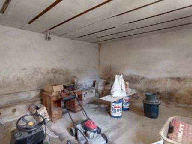 Corps de ferme de 400m2, 10 pièces,parcelle de 930m2