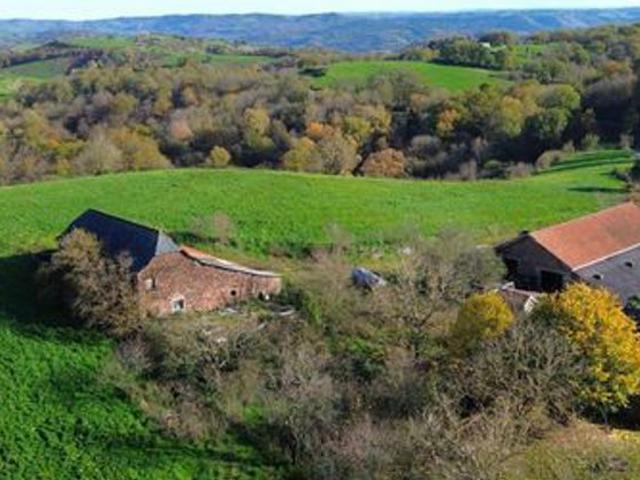 Corps de ferme de caractère avec + de 25 hectares