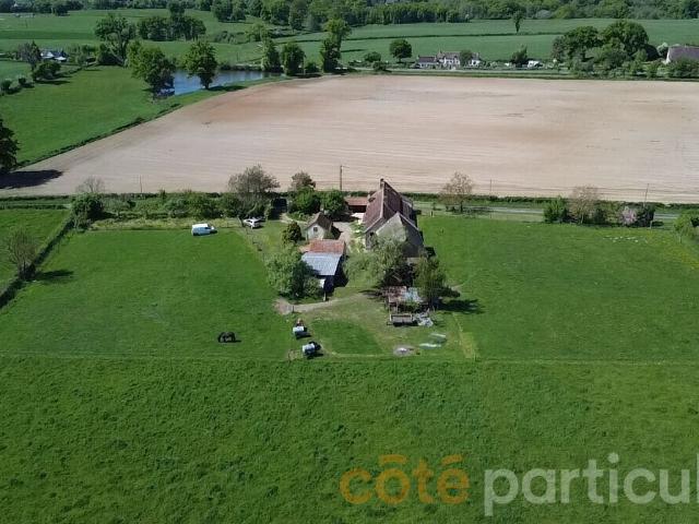 Corps de ferme en lisière de la Forêt de Tronçais 4 hectares. 124m² Saint Bonnet Tronçais