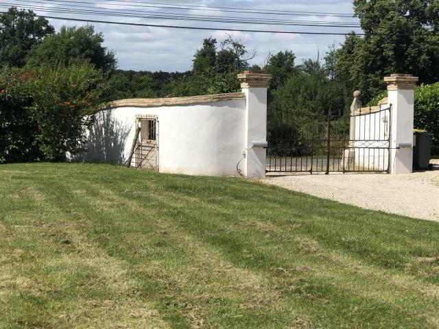 Corps de ferme fin Xix, restauré 376m² Montauban