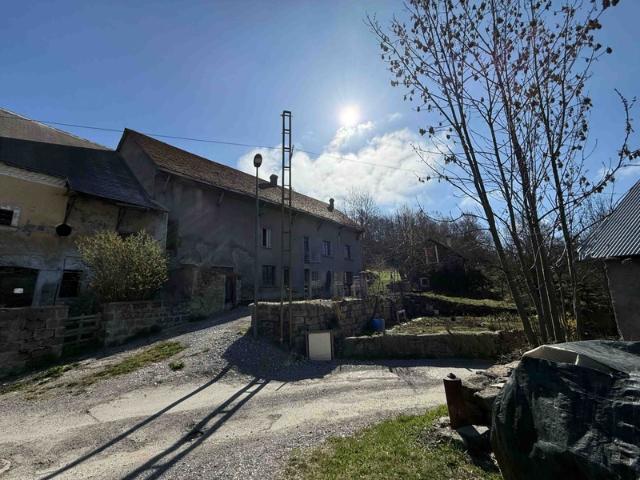 Corps de ferme, granges, jardin à vendre 8 pièces SAINT MICHEL DE CHAILLOL 05