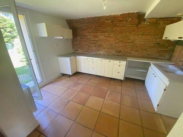Corps de Ferme / Maison T5 à Lavalette