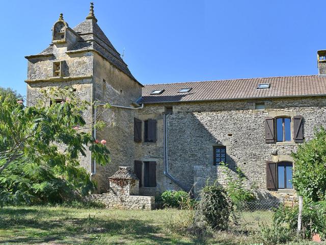 Corps de ferme Saint Genies 289 m2