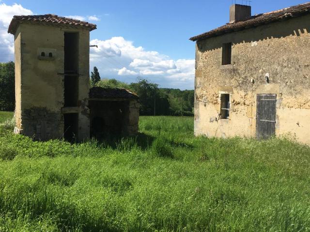 Corps De Fermer À Renover Plus De 6Ha Gironde 33 Aquit. 240m² Langon