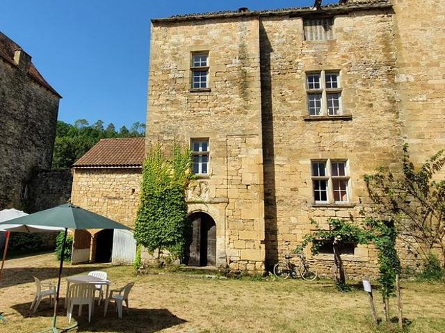 Corps de logis d’exception – Ancien château des XIII? & XV? siècles – Saint Pompon 25 km de Sarlat