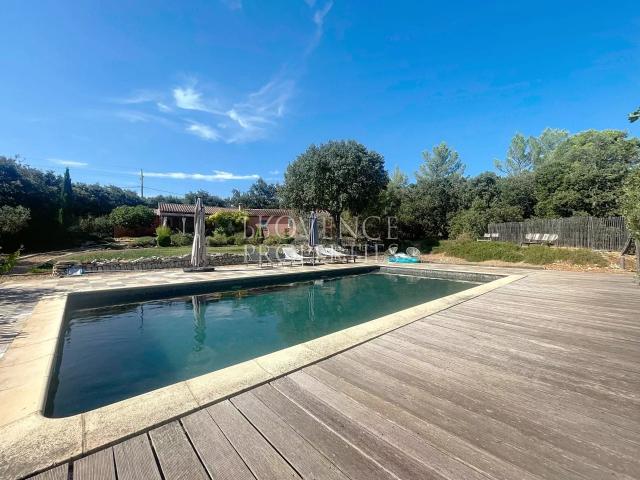 Correns – Baisse De Prix: Domaine d’exception 210 m² avec G. 180m² Correns