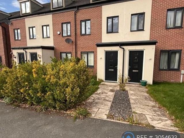 Corsair Drive, Chorley, PR7 3 bed end of terrace house to rent £1,350 pcm £312 pw