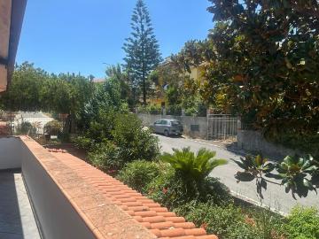 Corso Telesio 71 6 vani 190mq
