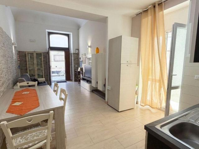 Corso Timoleonte 119 4 trilocale 69mq