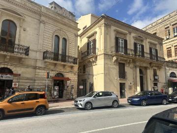 CORSO UMBERTO I 181 493 trilocale 60mq