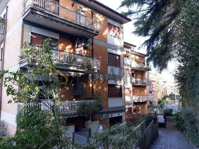 Corso Vittoria Colonna 59b bilocale 56mq