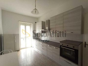 Corso XI Febbraio trilocale 80mq