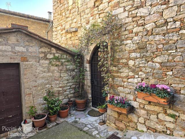Corso Cardinale Rotelli 7 vani 147mq
