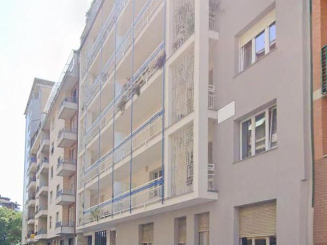 Corso Carlo e Nello Rosselli 91 bis/10 5 vani 150mq