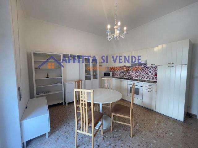 Corso Gelone 63 5 vani 130mq