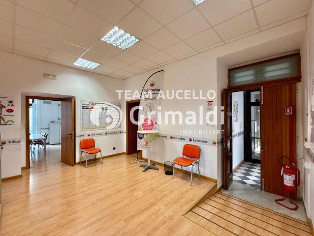 Corso Giuseppe Garibaldi 167 8 vani 273mq