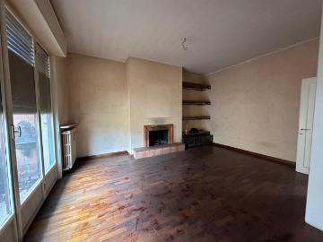 Corso Giuseppe Garibaldi 67 20 vani 550mq
