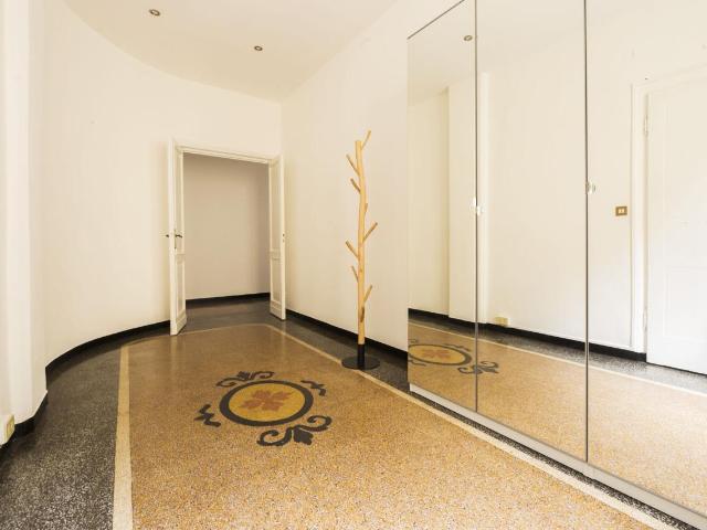 Corso Magenta 6 vani 85mq