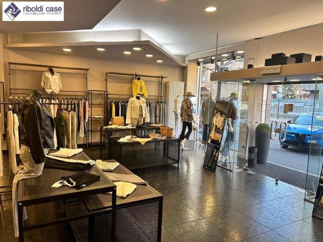 CORSO MATTEOTTI 36 monolocale 220mq