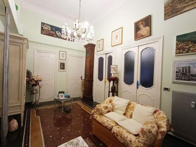 Corso Sardegna MARASSI 6 vani 85mq
