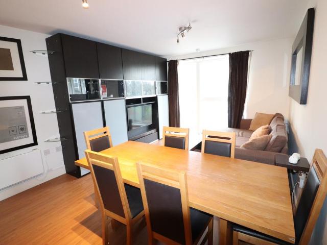Costcutter, 26 Ryland Street, Park Central, B16 8FW, United Kingdom | 2 bed apartment for rent #140397708 | Rentberry