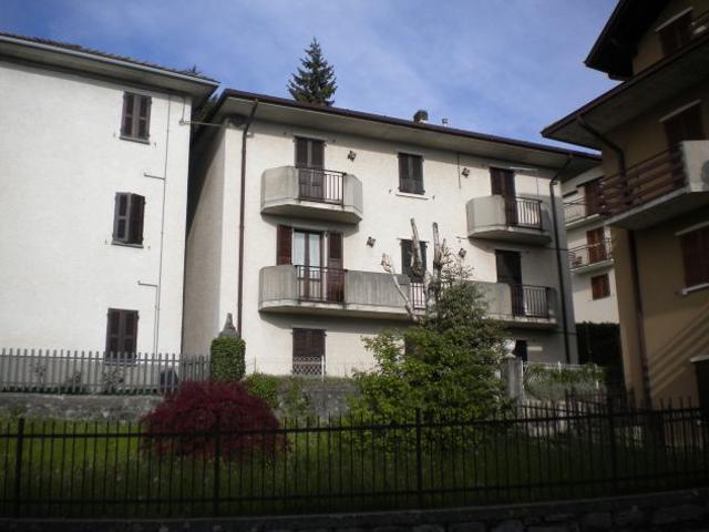 costa v. Imagna trilocale con terreno