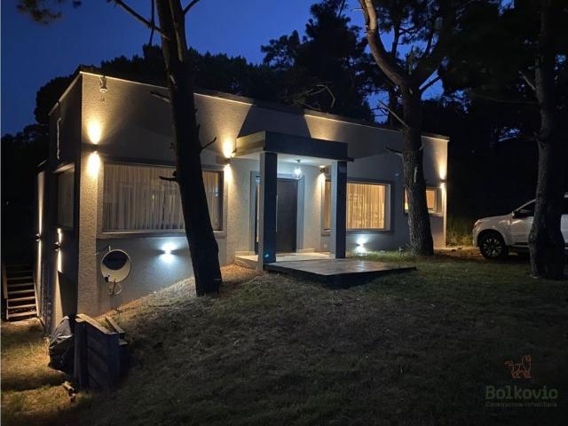 Casa Alquiler Costa Esmeralda Deportivo Lote 122 3 Dorm Nueva