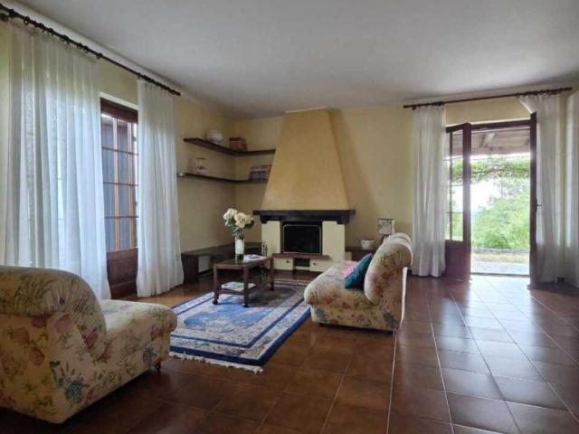 costa sidoli 6 vani 374mq