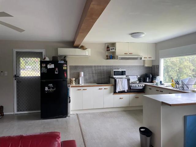 Cosy One Bedroom Unit on a Shared Property
