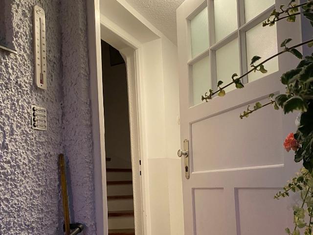 Cosy attic flat in beautiful old building in Munich, Munchen Amsterdam Apartments for Rent