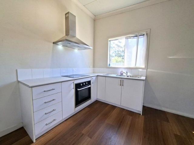 COSY AND CONVENIENT IN A GREAT LOCATION *HOME OPEN FRIDAY 7.9.26 4:30PM 4:50PM