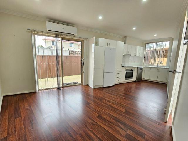 Cosy and modern granny flat ready to move in
