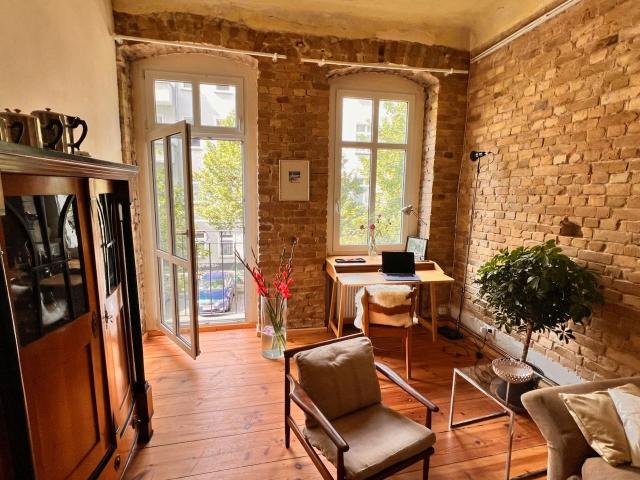 Cosy and Quiet Chill Out apt with chimney