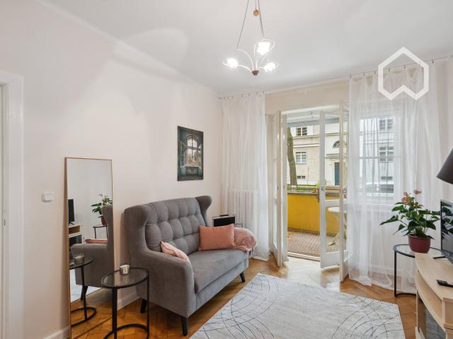 Cosy apartment with balcony and good connection to public transport