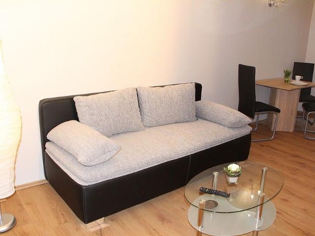 Cosy apartment in the west of the city in a beautiful old building, Berlin Amsterdam Apartments for Rent
