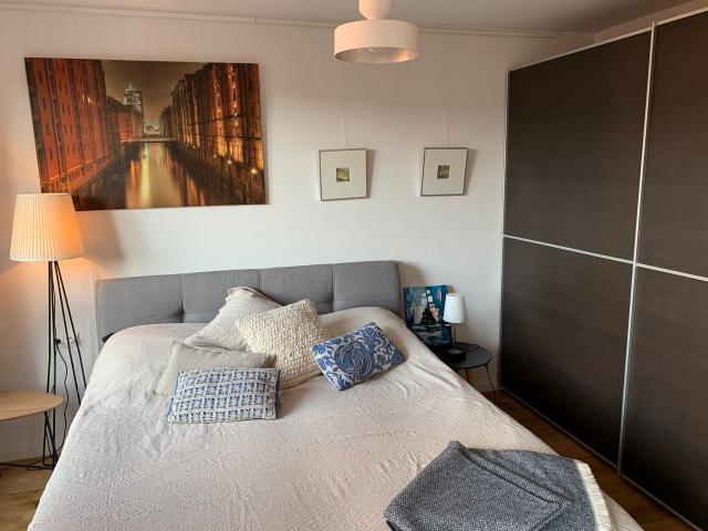 Cosy apartment in Prenzlauer Berg, just 10mins by tram to Alexander Platz, Berlin Amsterdam Apartments for Rent