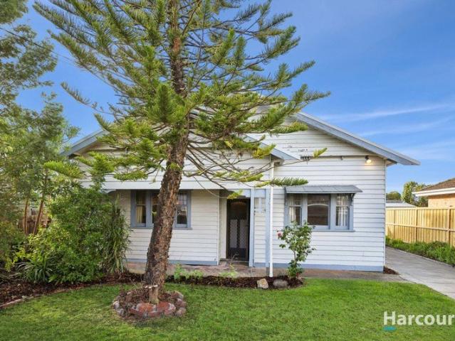 Cosy Character Home in sought after location